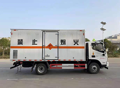 张家港爆破器材运输车